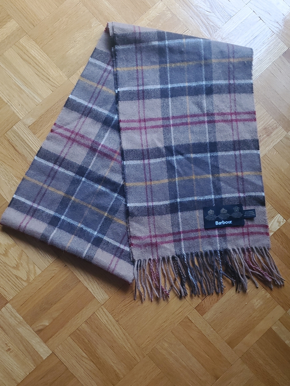 Barbour Cashmere & Merino Wool Tartan Plaid Check Classic Fringed Scarf